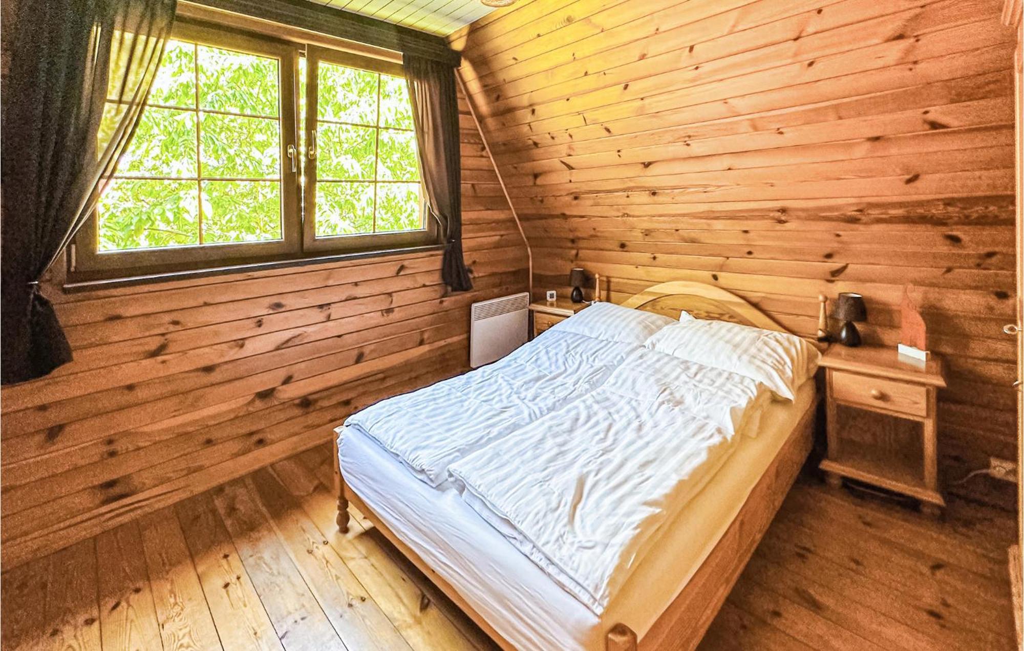 3 Bedroom Lovely Home In Nowe Warpno Bagian luar foto